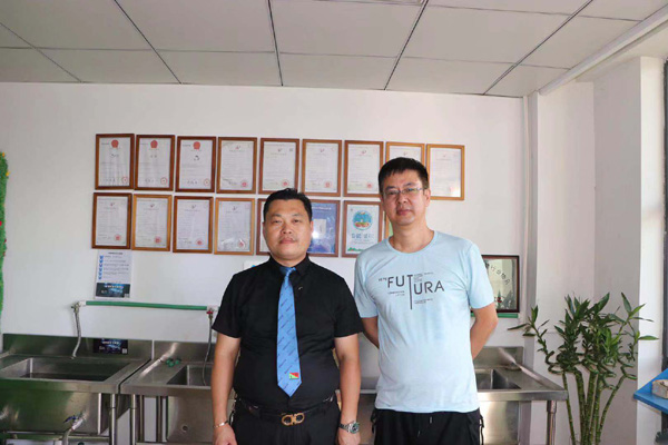 曹志廣本泉科技參觀考察指導工作