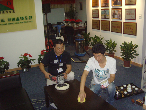 ���`�F��